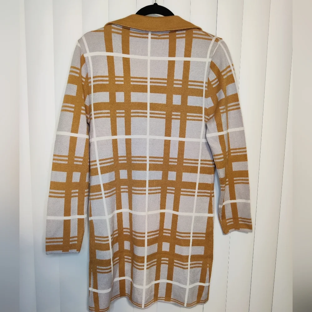NWT Autumn Skye Tan, Grey and white Plaid Long Cardigan size Small - Picture 2 of 4